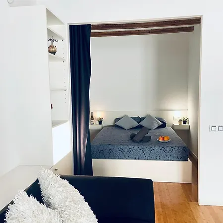 Nou De La Rambla 1 Bed and breakfast Barcelona